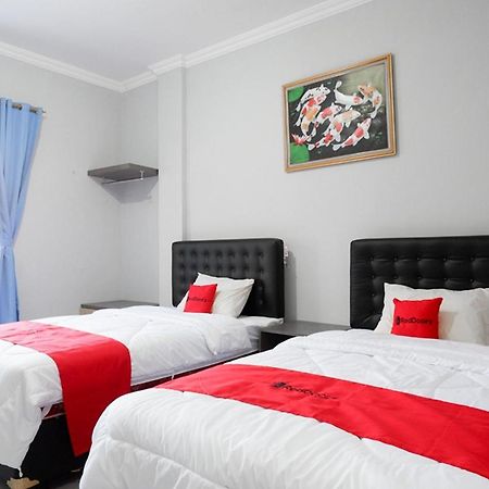 Reddoorz Near Jalan Adi Sucipto Solo Hotel Exterior photo